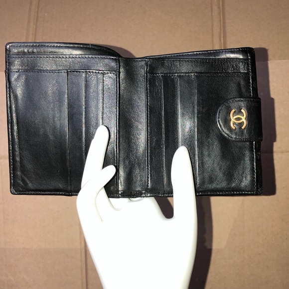 CHANEL Black Diamond Quilted Bifold Lambskin Wallet with Snap Coin Purse Vintage - Picture 5 of 17